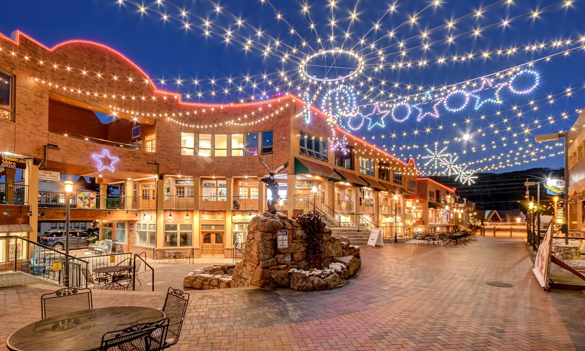 Rendezvous House | New Luxury Loft 306 /Hot Tub & Great Views /Best Price - $500 FREE Activities Daily