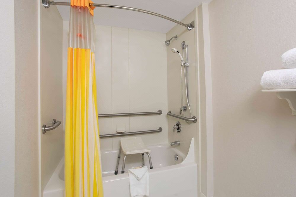 Photo of Bathroom in Lakewood