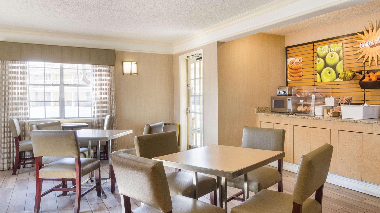 Photo of Livingroom in University Park