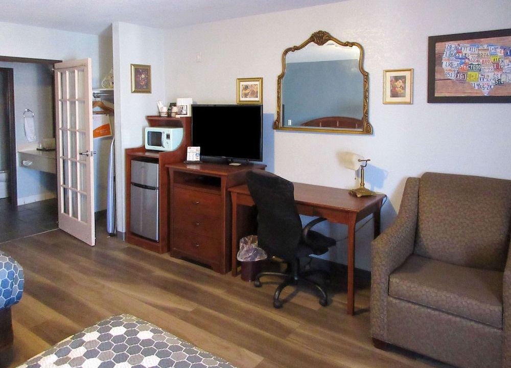 Photo of Livingroom in Manitou Springs