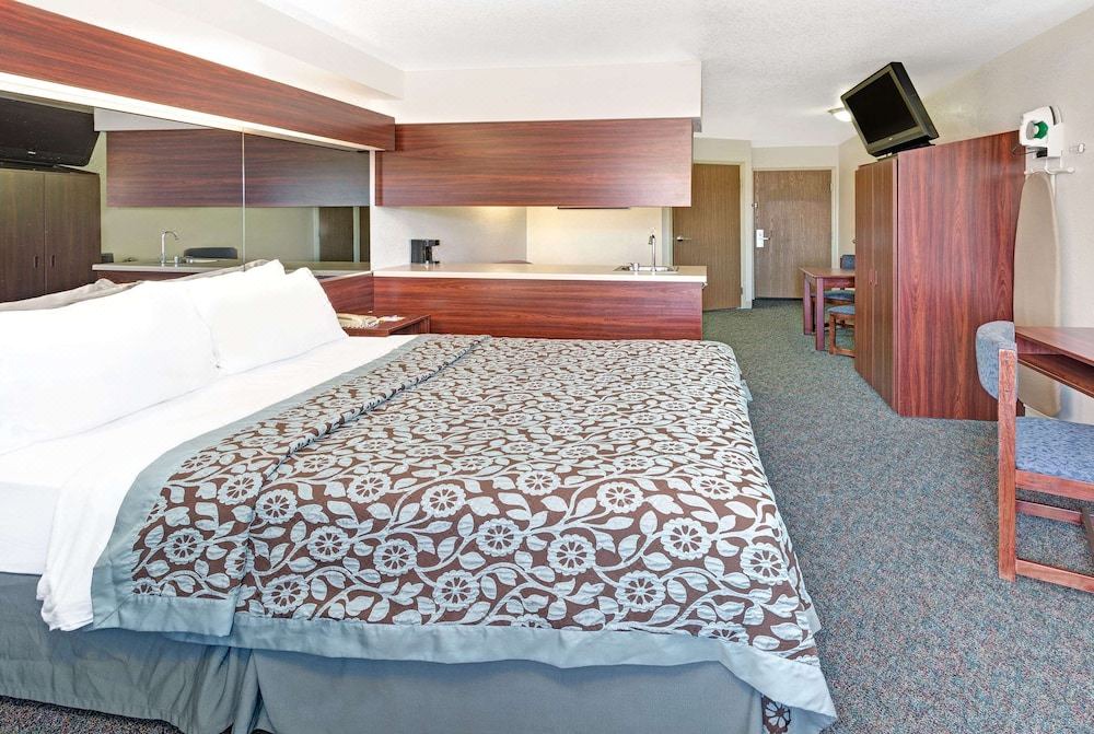 Photo of Bedroom in Greeley