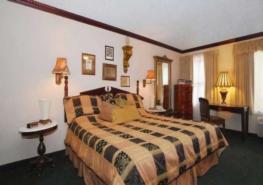 Photo of Bedroom in Manitou Springs