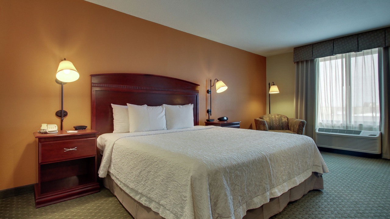 Photo of Bedroom in Ken Caryl