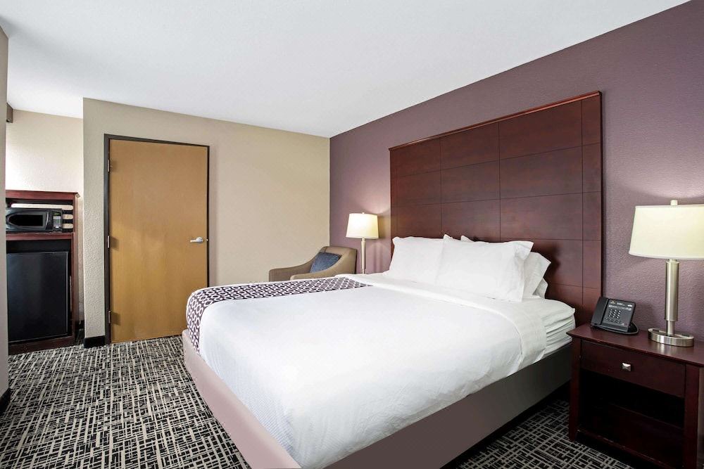 Photo of Bedroom in Aurora