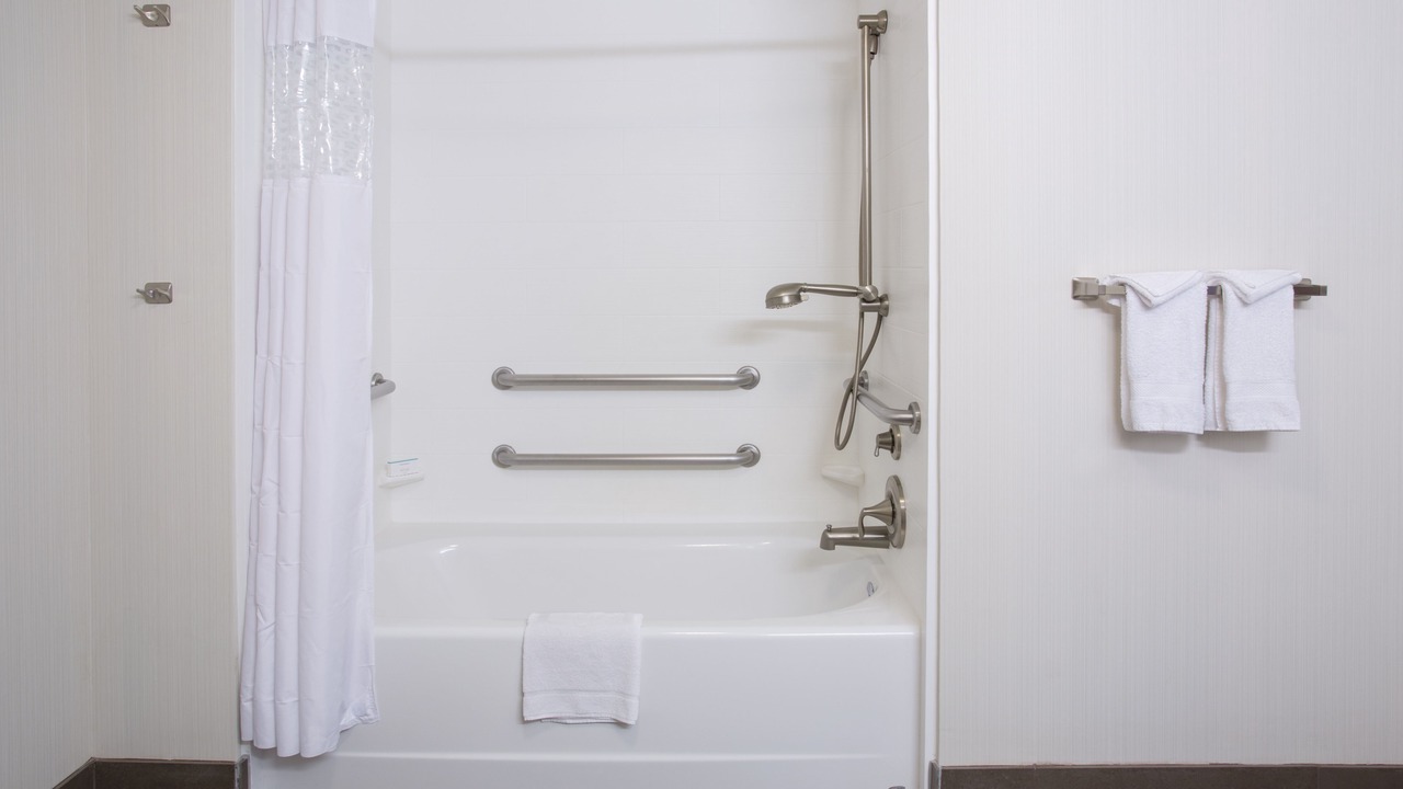 Photo of Bathroom in Gateway