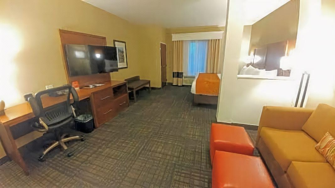 Photo of Livingroom in Loveland