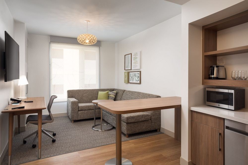 Photo of Livingroom in Civic Center