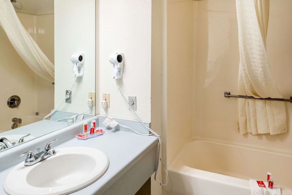 Photo of Bathroom in Canon City