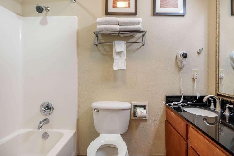 Photo of Bathroom in Alamosa