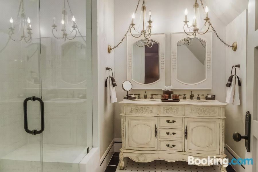 Photo of Bathroom in Capitol Hill