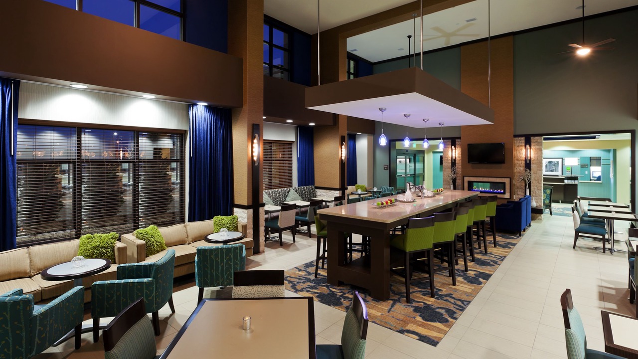 Photo of Livingroom in Gateway