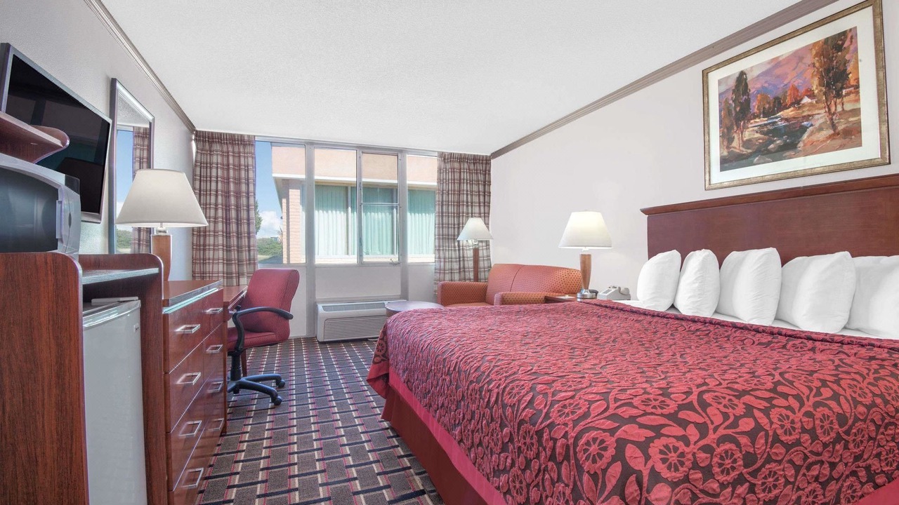 Photo of Bedroom in Colorado City