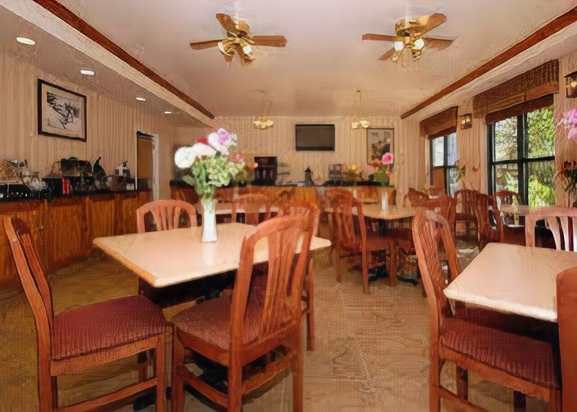 Photo of Livingroom in Dillon