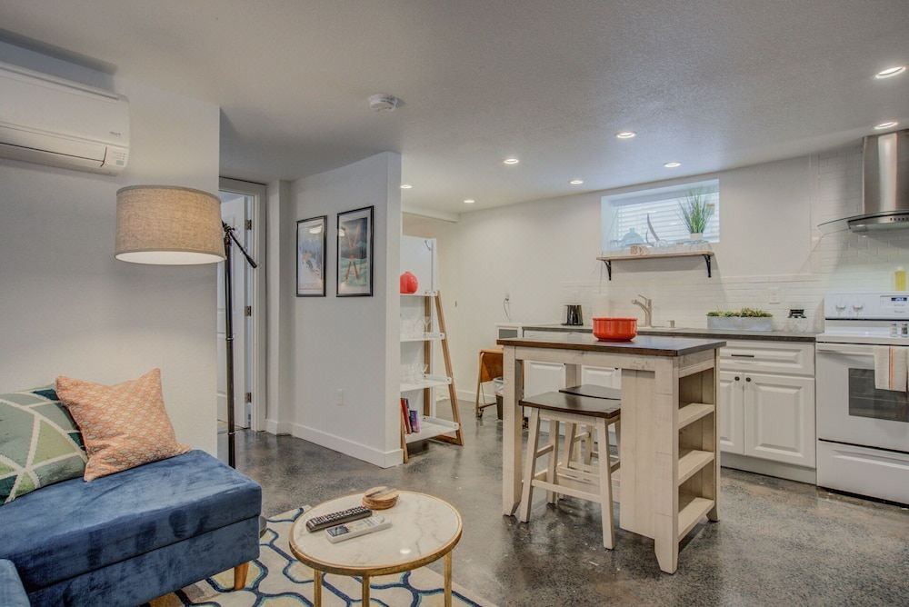 Photo of Livingroom in Downtown Colorado Springs