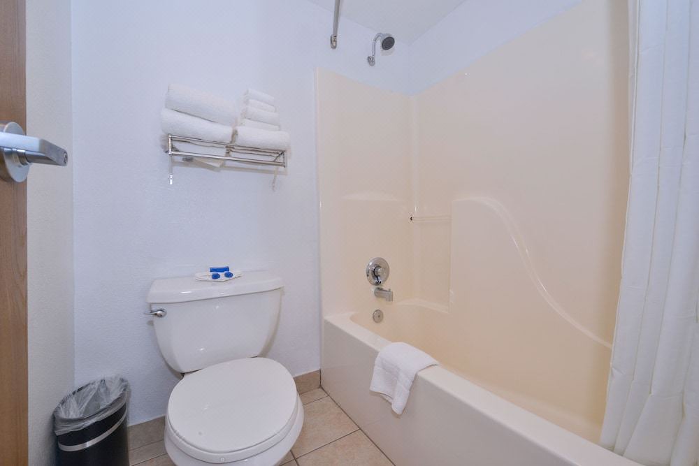 Photo of Bathroom in Canon City