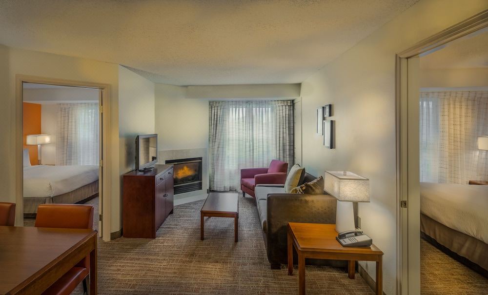 Photo of Livingroom in Lakewood