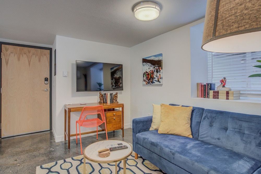 Photo of Livingroom in Downtown Colorado Springs