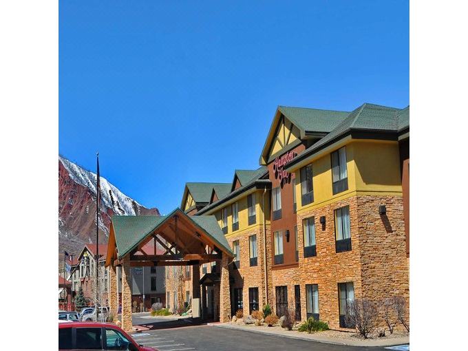 Photo of Buildings in Glenwood Springs