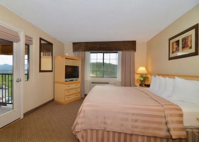 Photo of Bedroom in North Central Evergreen