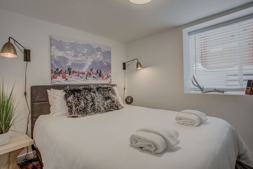 Photo of Bedroom in Downtown Colorado Springs