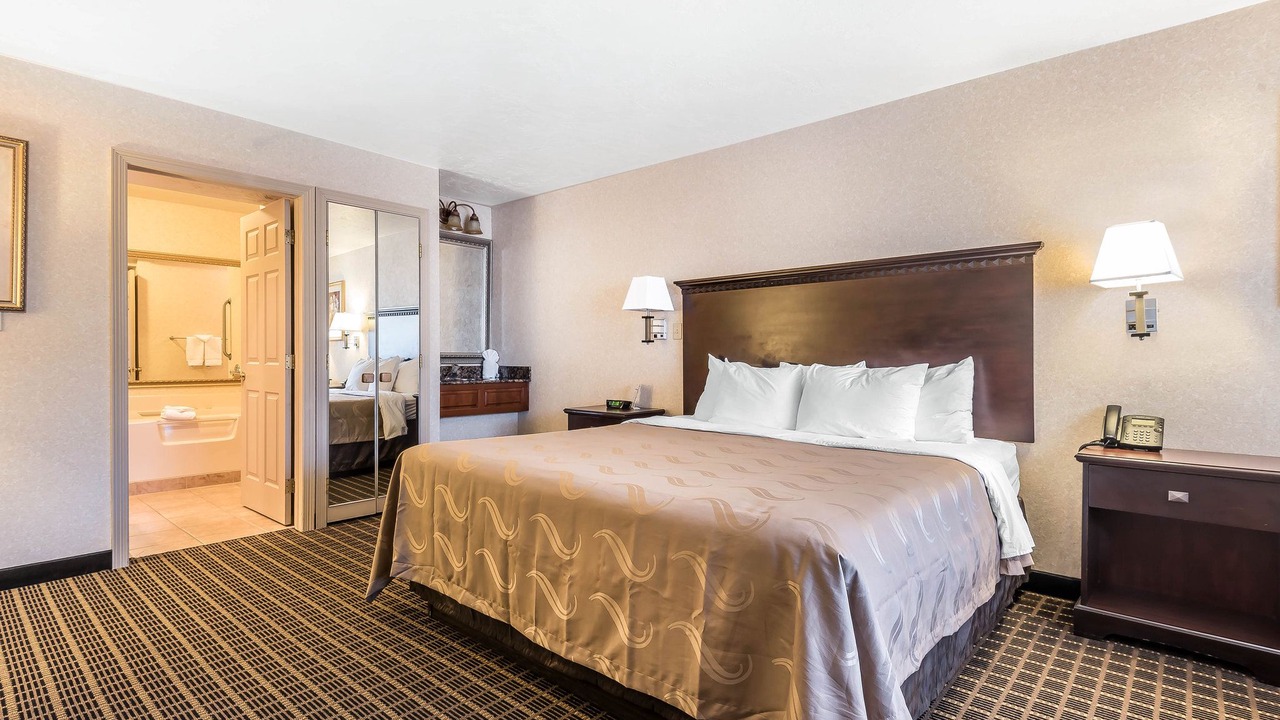 Photo of Bedroom in Gunnison