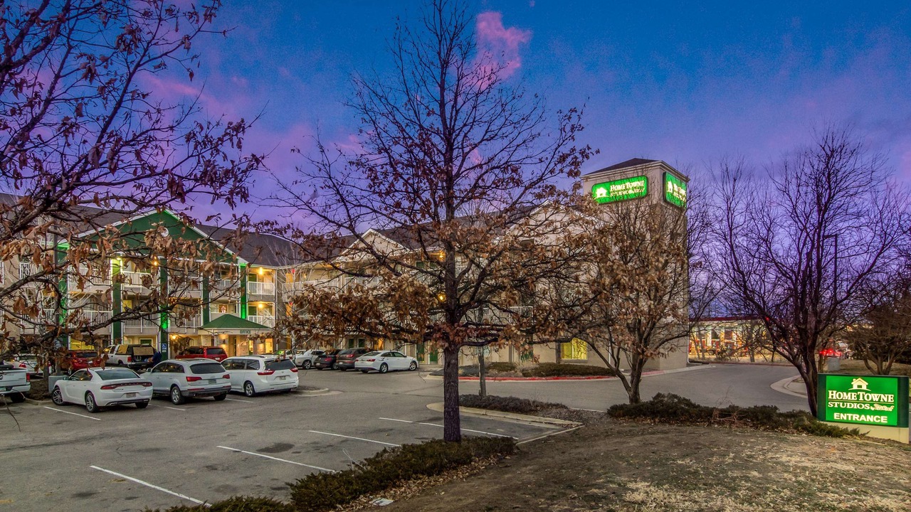 Photo of Others in Aurora
