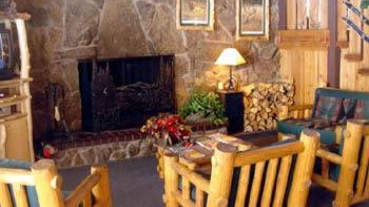 Photo of Livingroom in Historic District