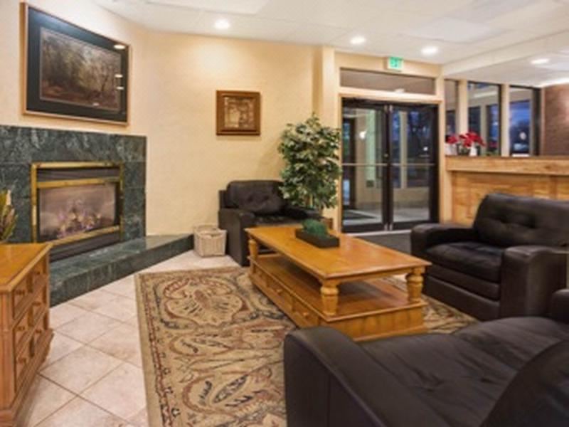 Photo of Livingroom in Denver West