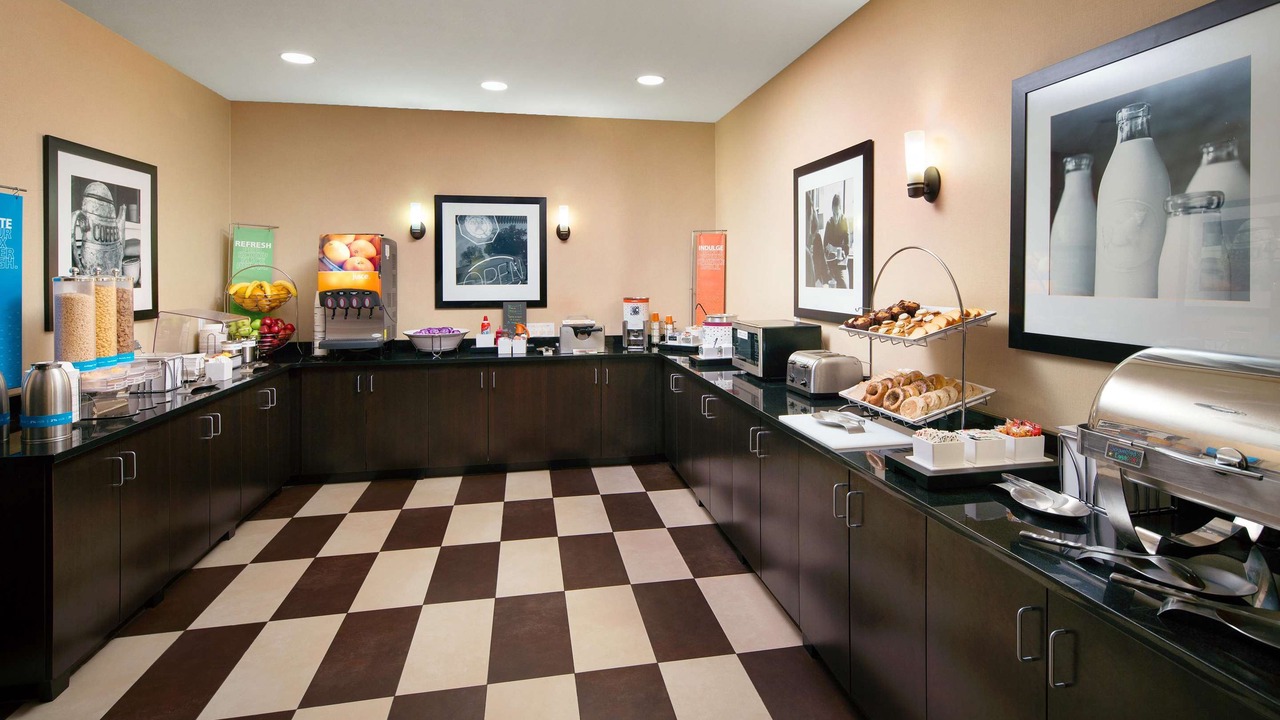 Photo of Livingroom in Centerra