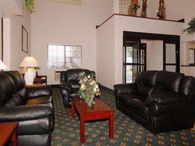 Photo of Livingroom in Eagle