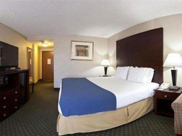Photo of Bedroom in Aurora