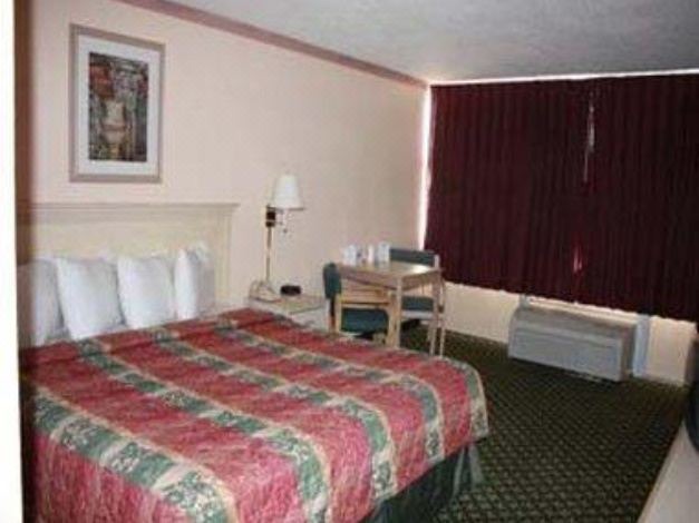 Photo of Bedroom in Colorado City