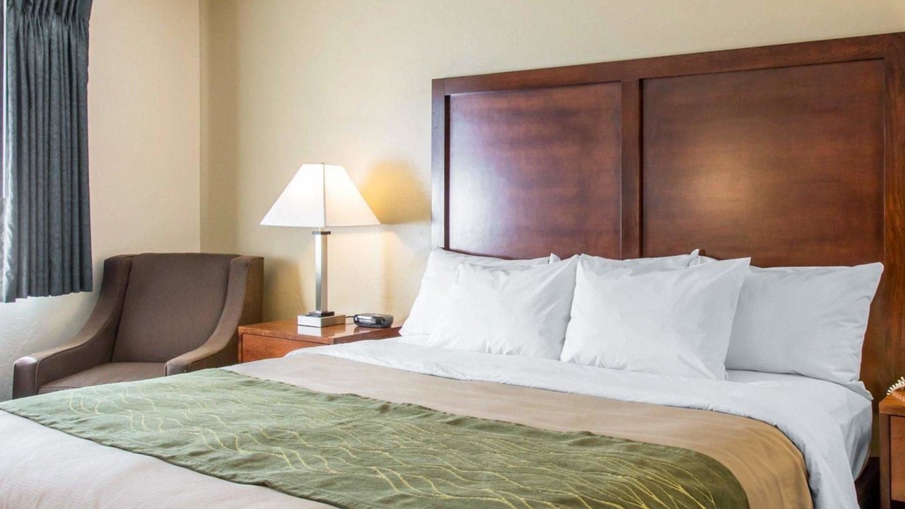 Photo of Bedroom in Eagle