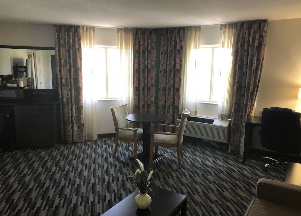 Photo of Livingroom in Dupont