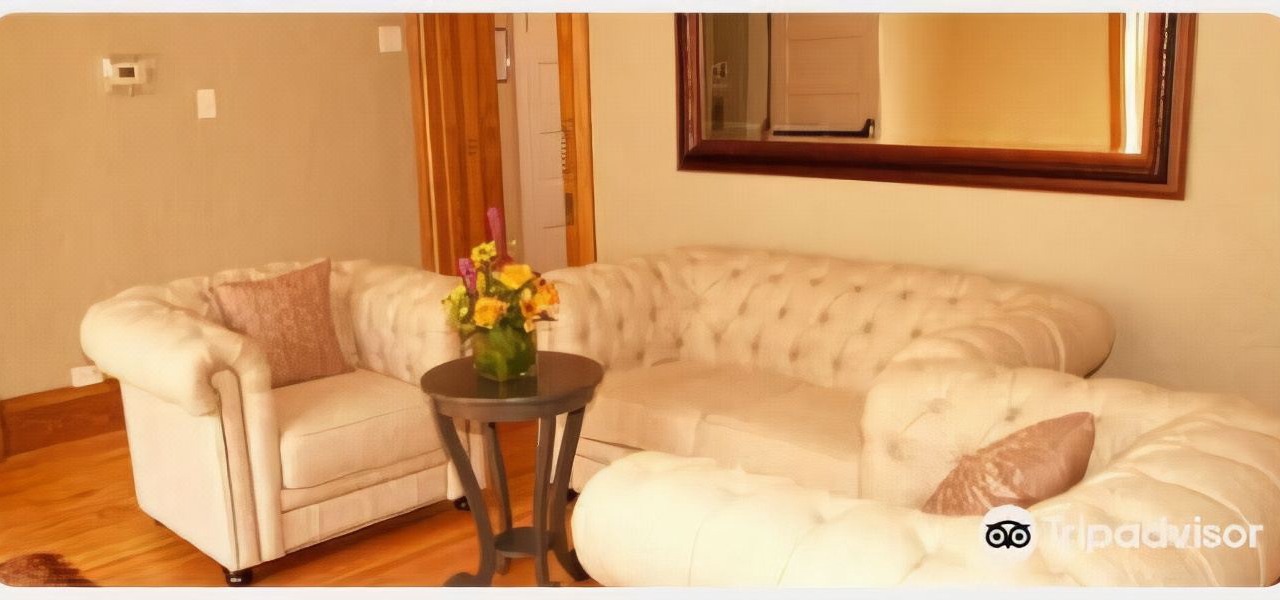 Photo of Livingroom in Capitol Hill