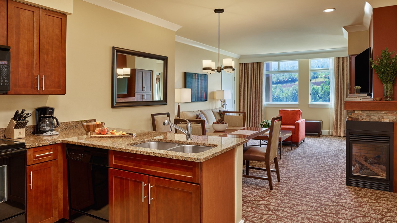 Photo of Livingroom in Avon