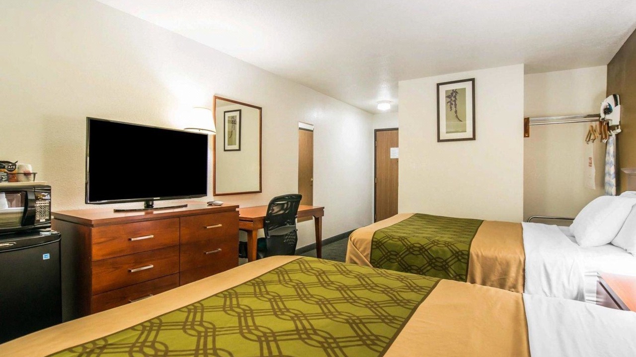 Photo of Bedroom in Canon City