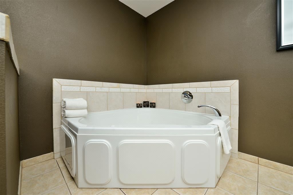 Photo of Bathroom in Canon City