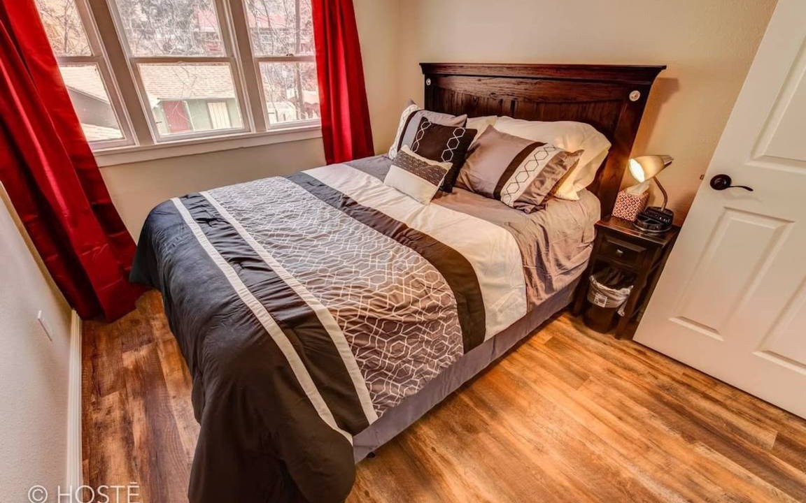 Photo of Bedroom in Manitou Springs