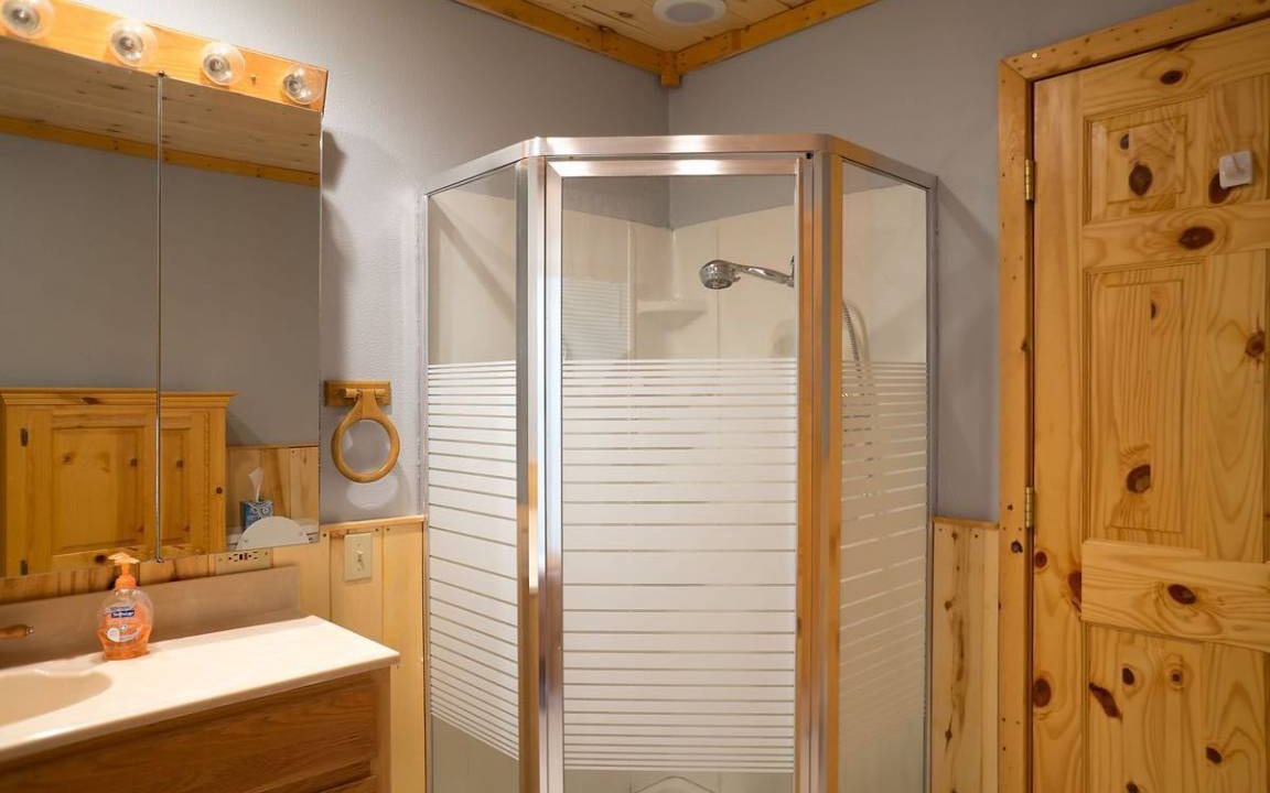 Photo of Bathroom in Alpine Village