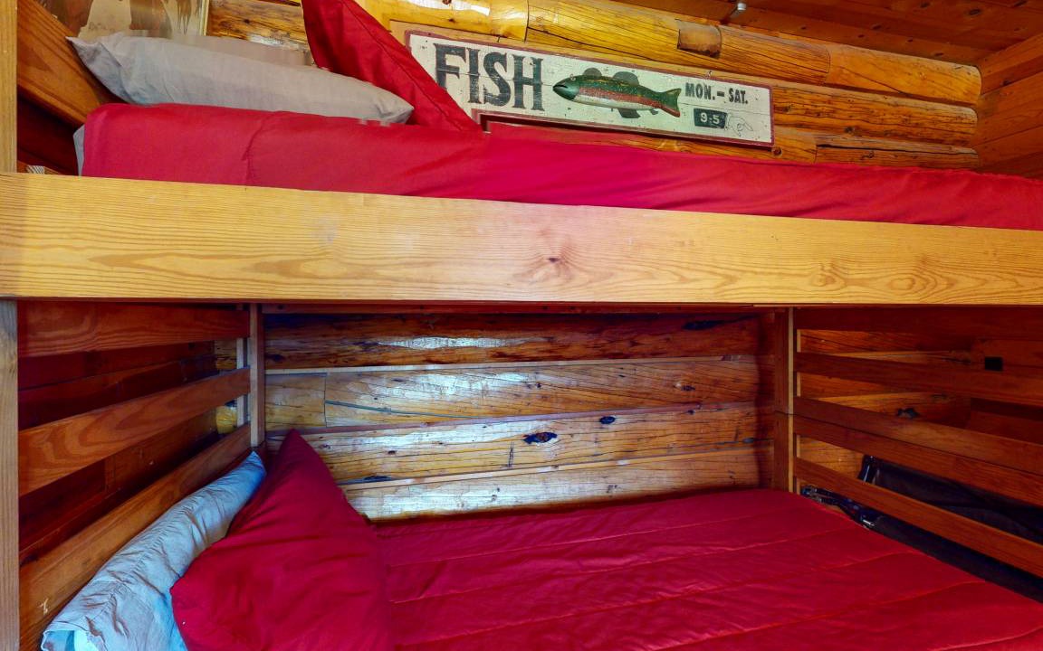 Photo of Bedroom in South Fork