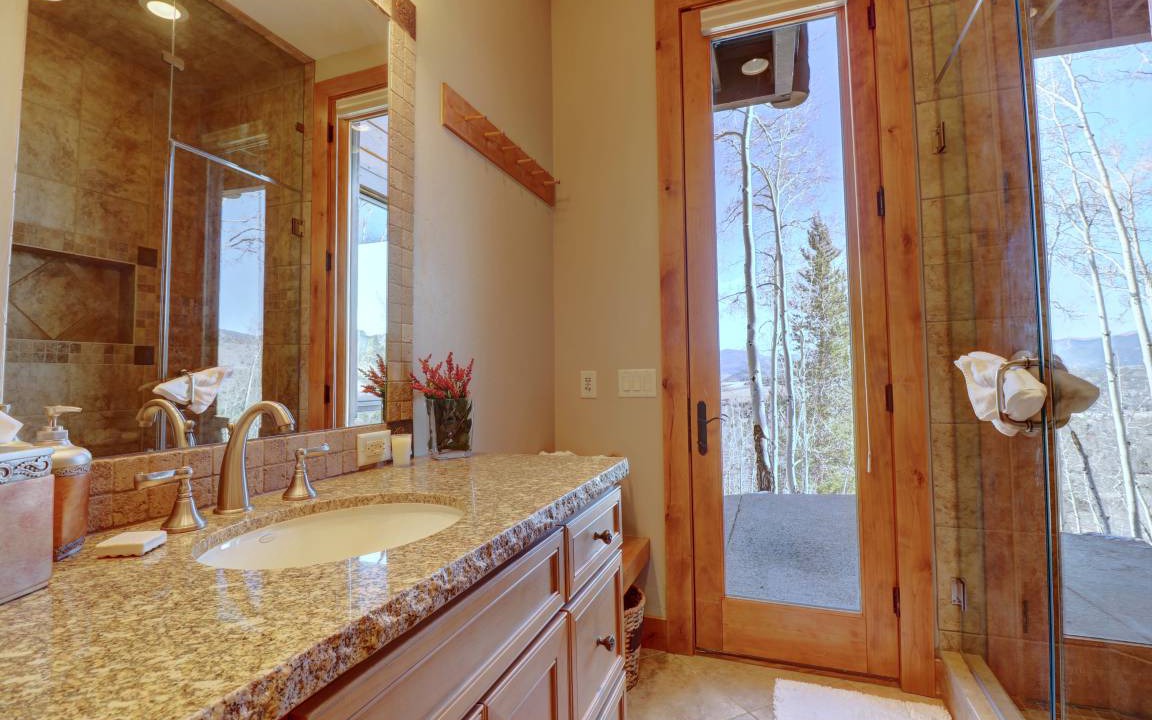 Photo of Bathroom in Three Peaks