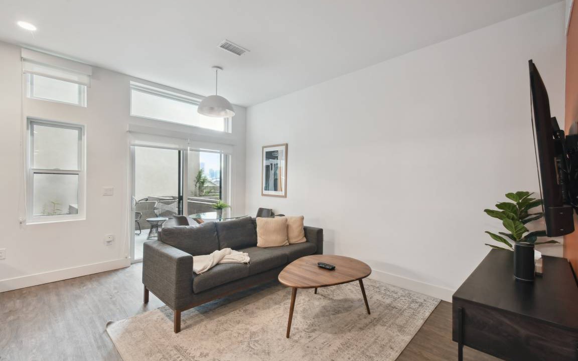 Photo of Livingroom in Highland
