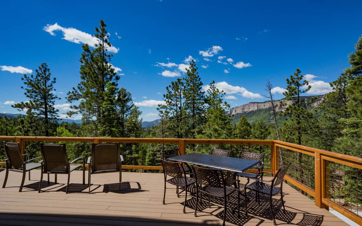 Photo of Patio Balcony in Columbine Lake