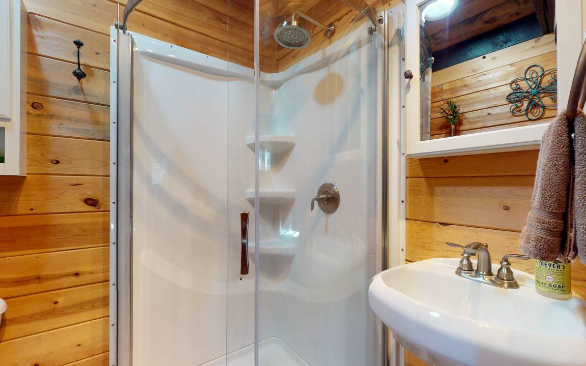 Photo of Bathroom in Ponderosa Pines