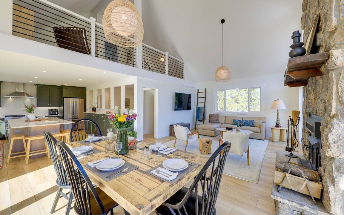 Photo of Livingroom in Black Hawk