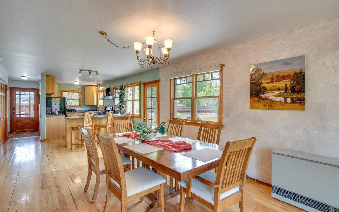 Photo of Livingroom in Vernal
