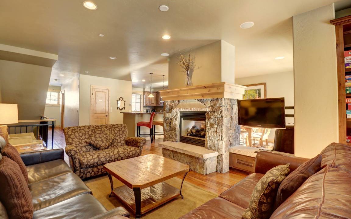 Photo of Livingroom in Copper Mountain Village