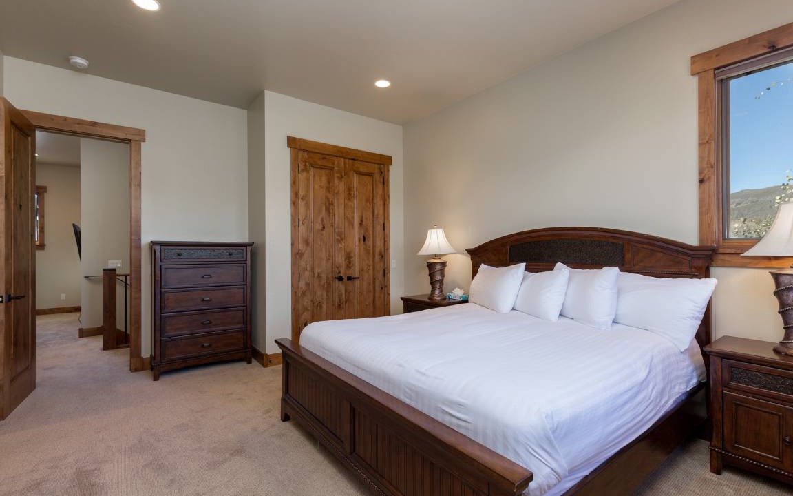 Photo of Bedroom in Fairmount On The River