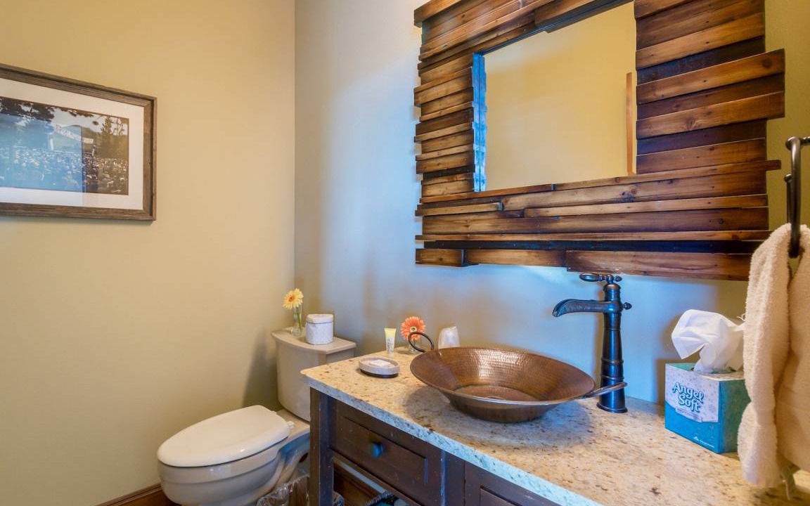 Photo of Bathroom in Windcliff Estates